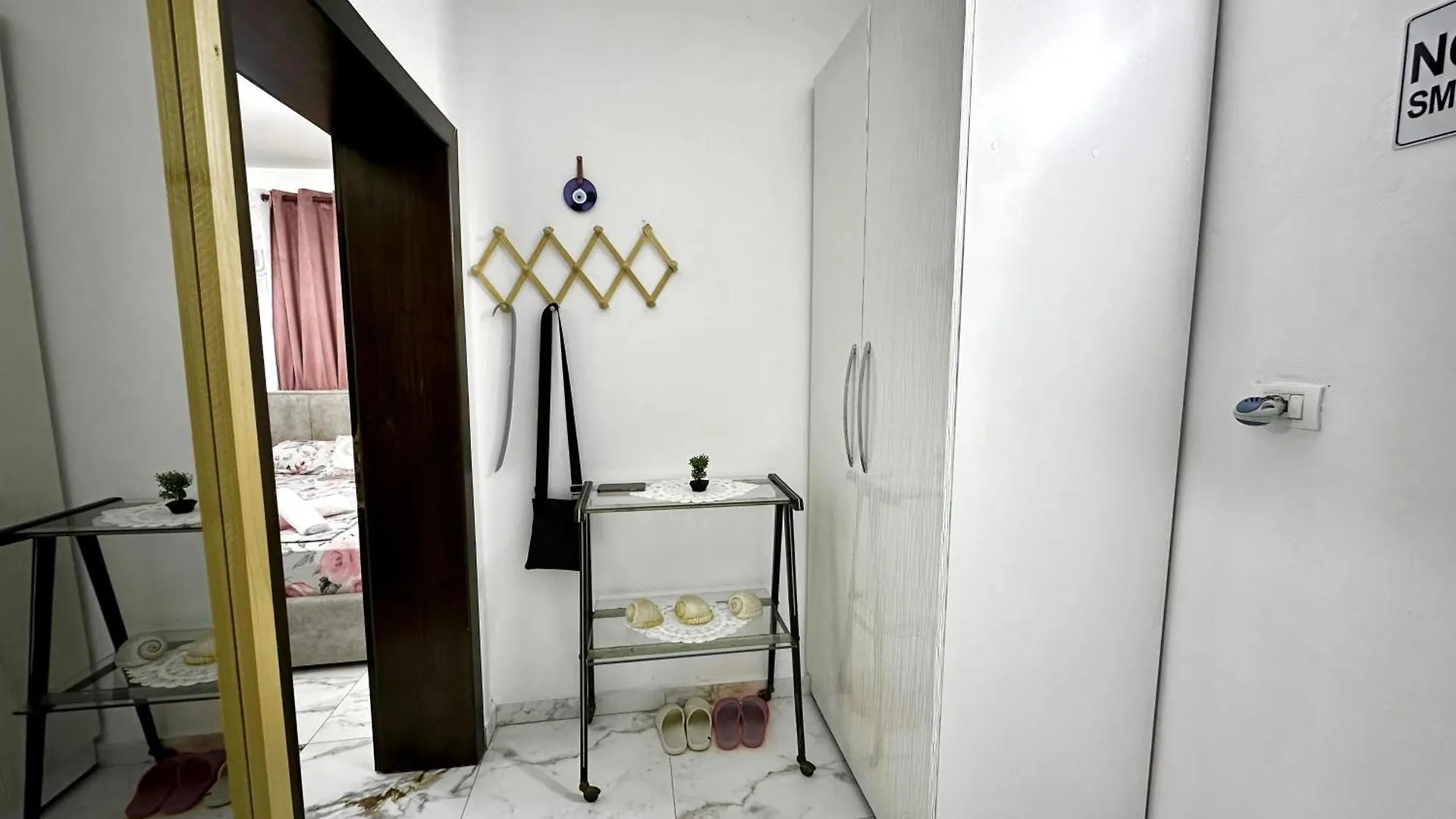 Cozy Urban Apartment Tirana