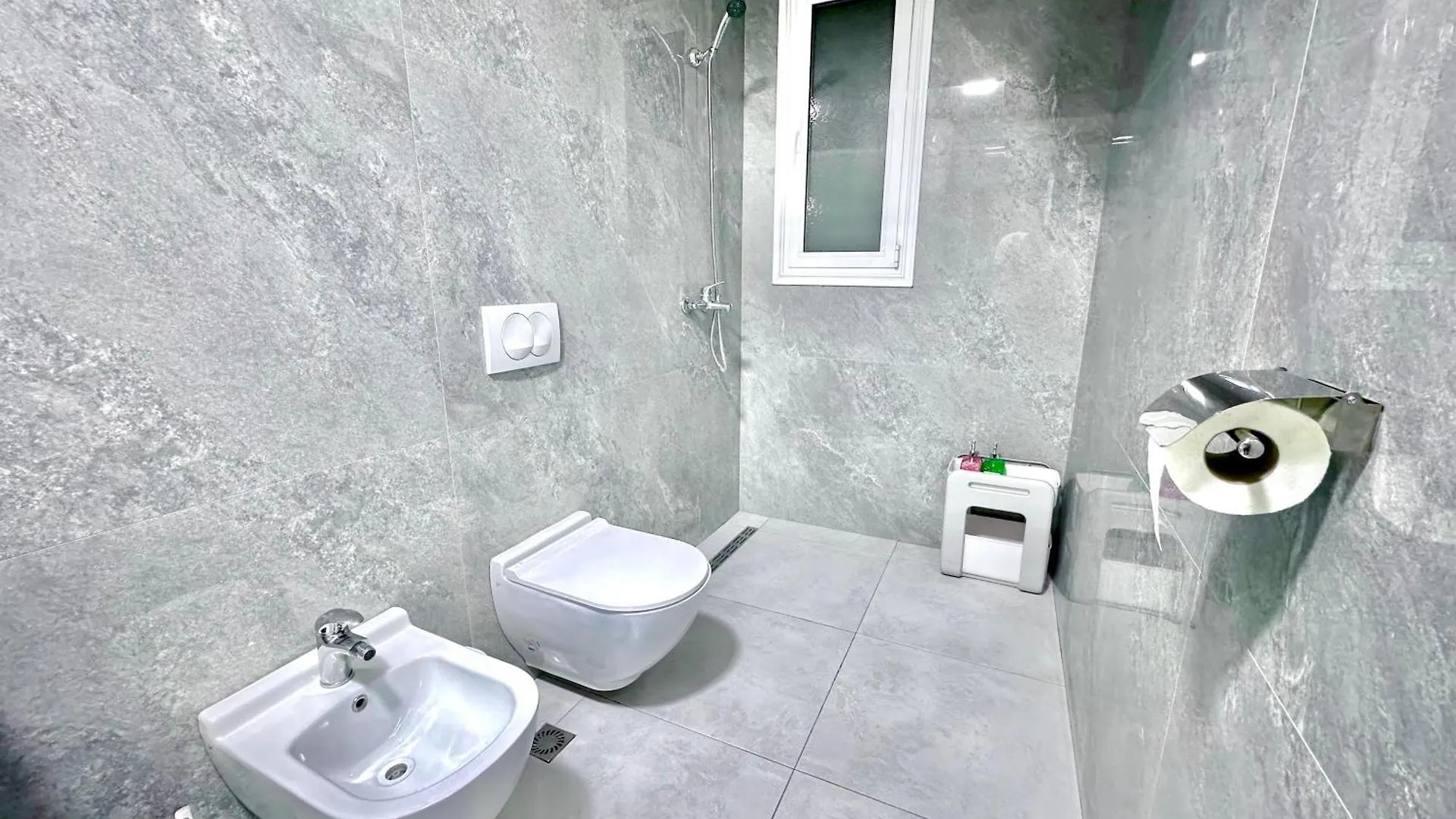 Cozy Urban Apartment Tirana